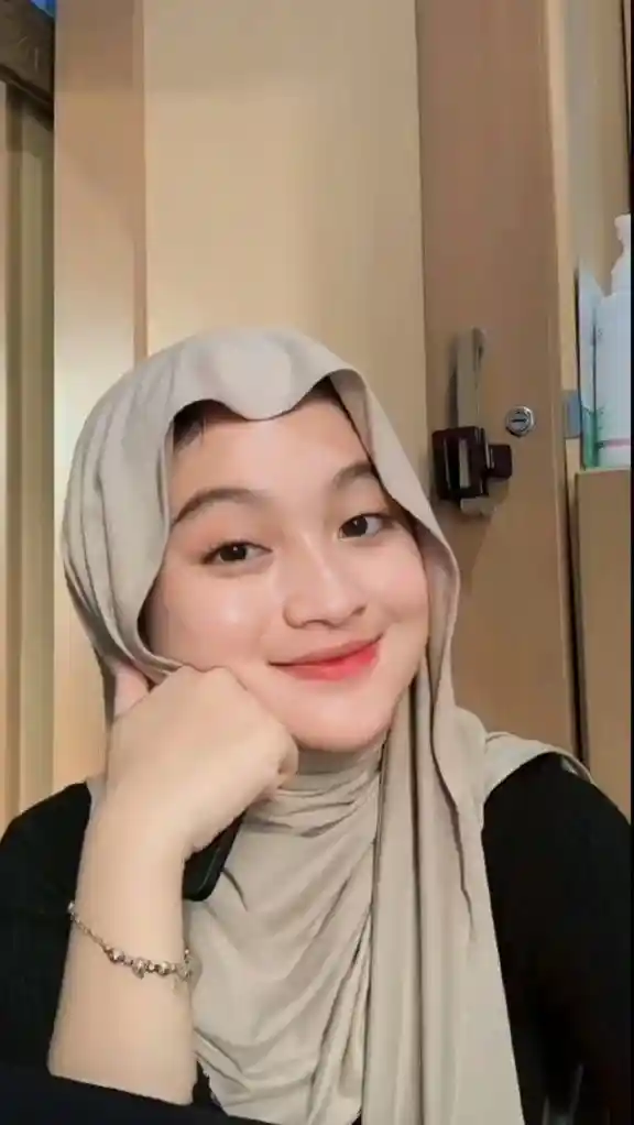 hijab-girl-dp-for-instagram hijab-girl-dp-for-instagram