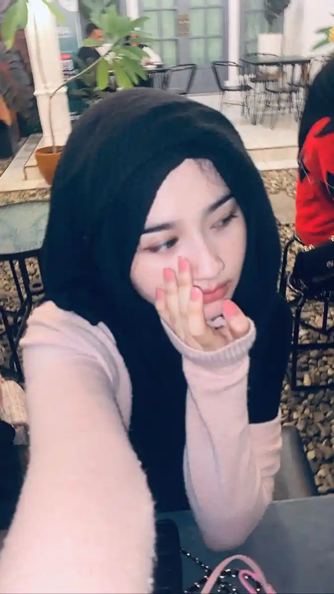 hijab-girl-dp-for-instagram hijab-girl-dp-for-instagram