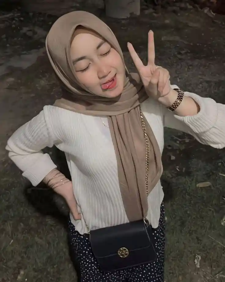 hijab-girl-dp-for-whatsapp hijab-girl-dp-for-whatsapp