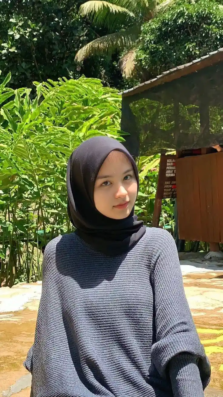 hijab-girl-dp hijab-girl-dp