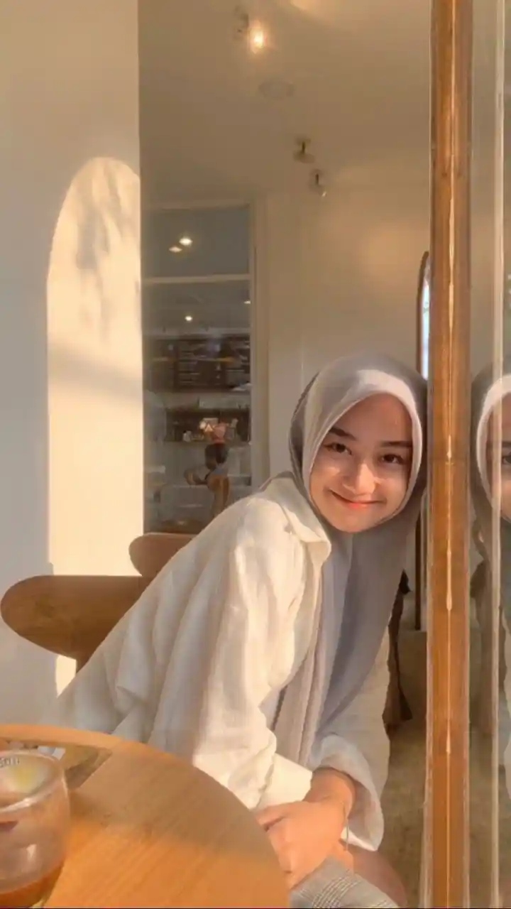 instagram-cute-hijab-girl-dp instagram-cute-hijab-girl-dp