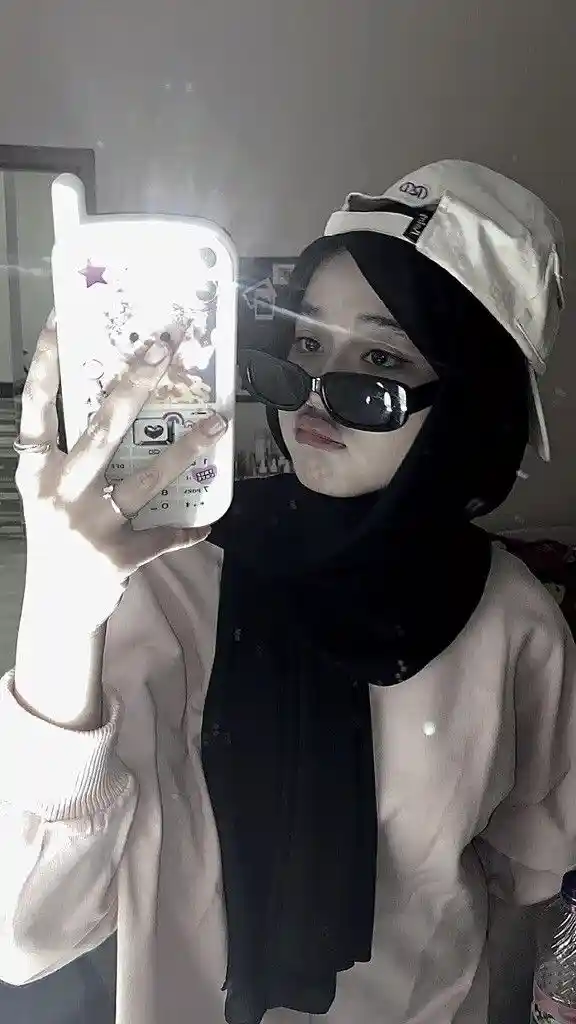 instagram-cute-hijab-girl-dp instagram-cute-hijab-girl-dp