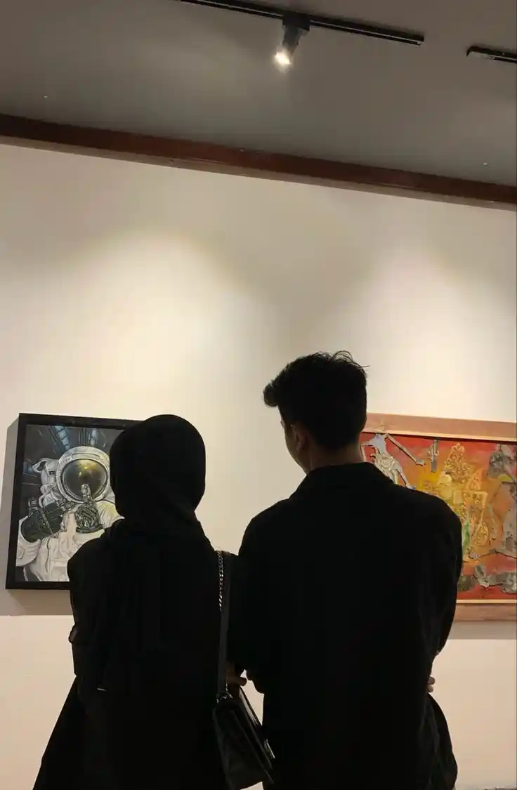 modern-cute-couple-dp modern-cute-couple-dp