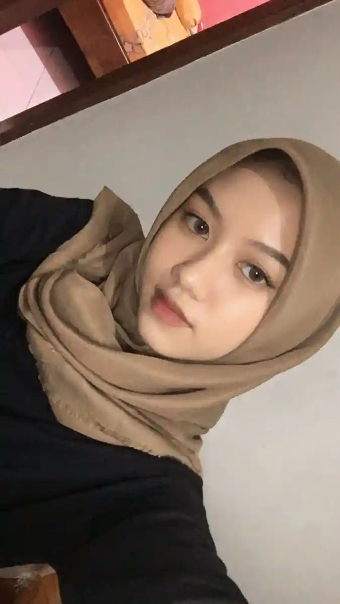 stylish-instagram-hijab-girl-dp stylish-instagram-hijab-girl-dp