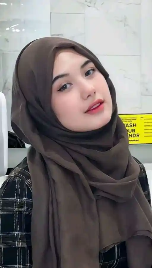 stylish-instagram-hijab-girl-dp stylish-instagram-hijab-girl-dp