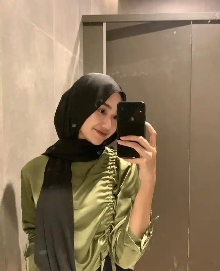 stylish-instagram-hijab-girl-dp stylish-instagram-hijab-girl-dp
