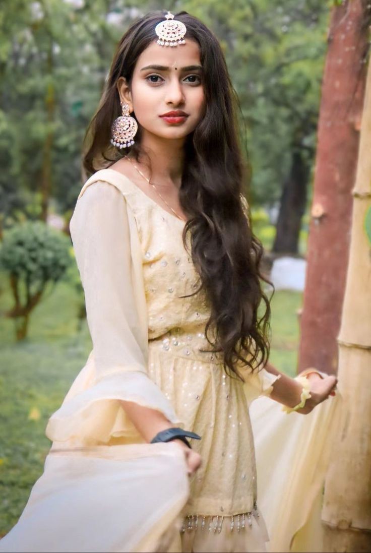 attitude-girl-dp-cute
