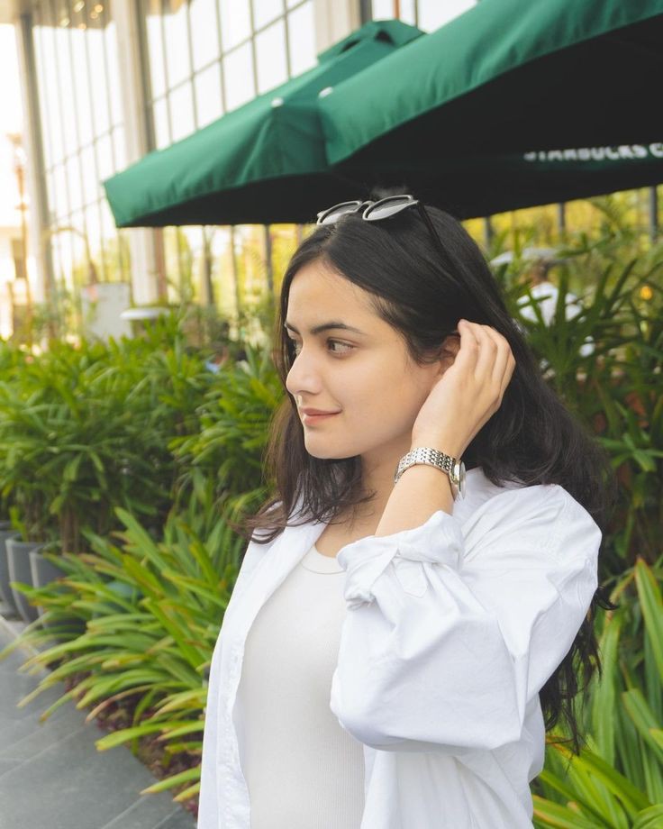 beautiful-cute-simple-girl-pic beautiful-cute-simple-girl-pic