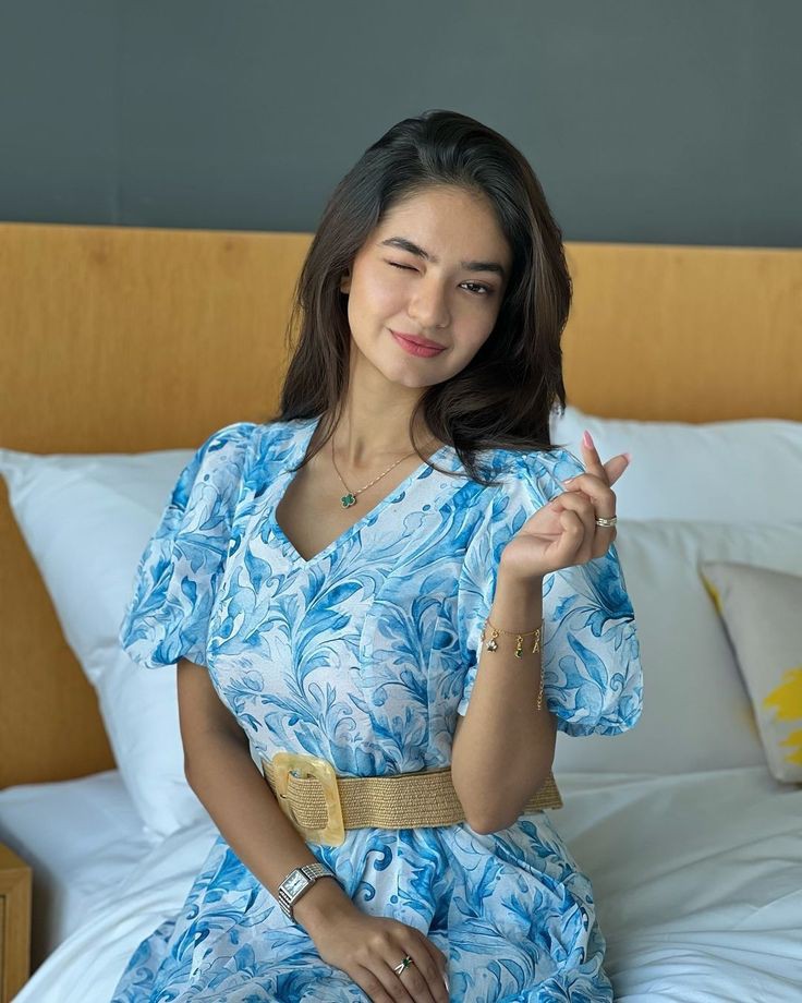 beautiful-cute-simple-girl-pic-hd beautiful-cute-simple-girl-pic-hd