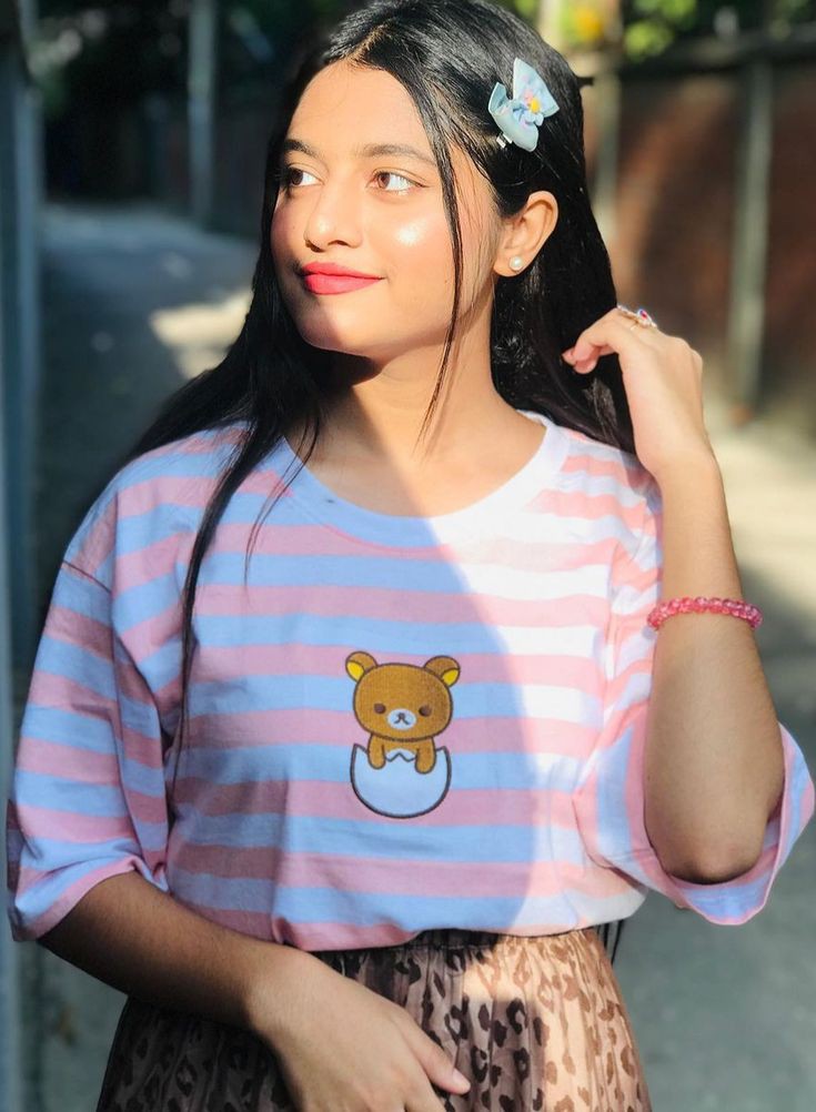 beautiful-cute-simple-girl-pic beautiful-cute-simple-girl-pic