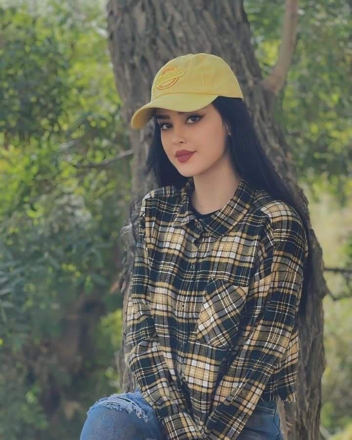 best-attitude-girls-dp