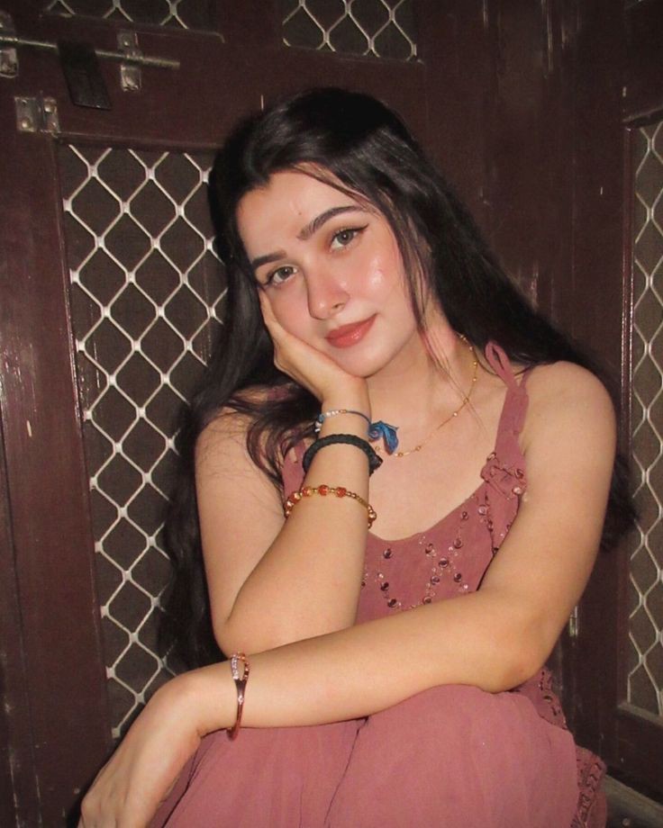 cool-attitude-girls-dp