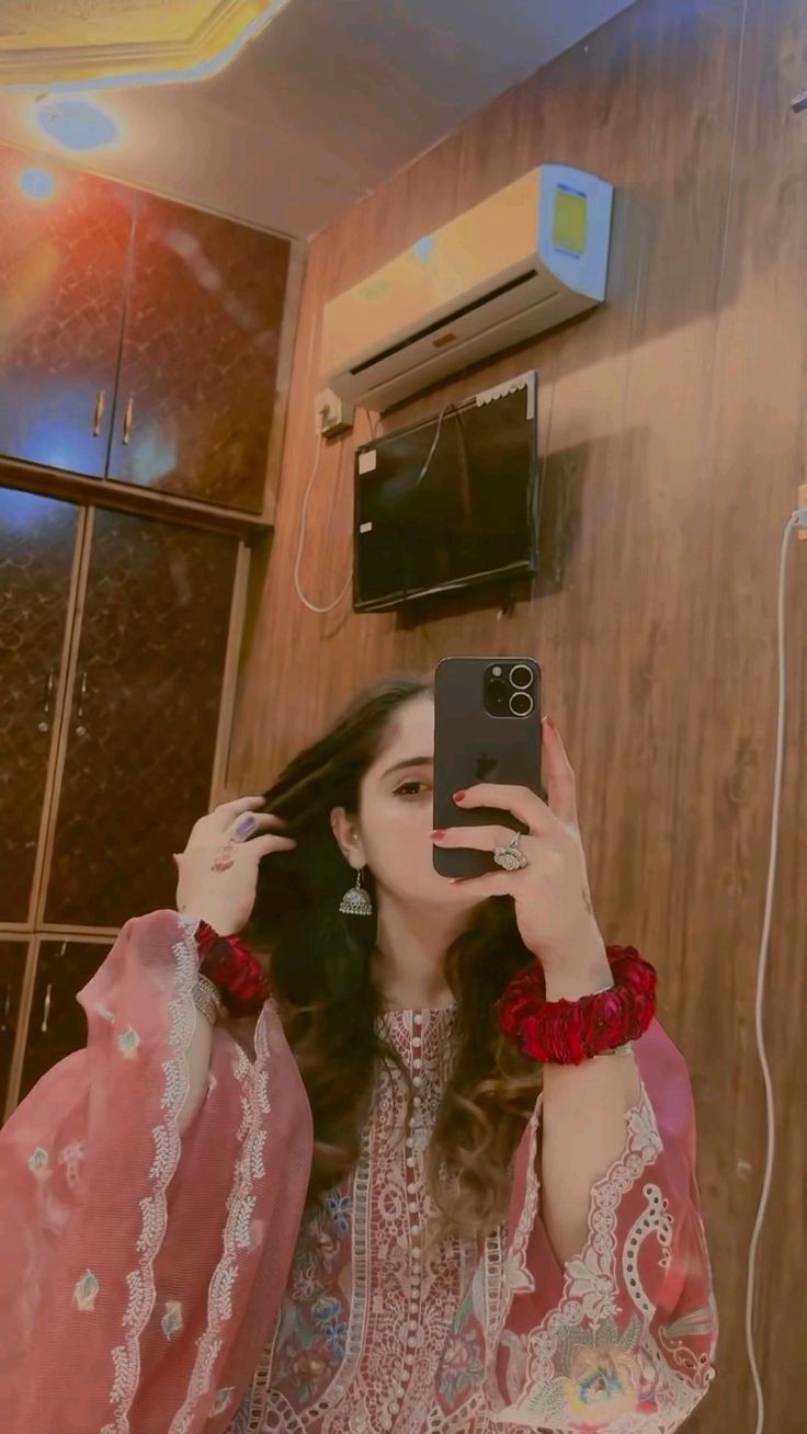 cute-aesthetic-dp-for-instagram-for-girl-attitude