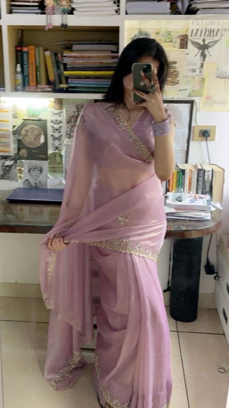 cute-girl-dp-saree-hot cute-girl-dp-saree-hot