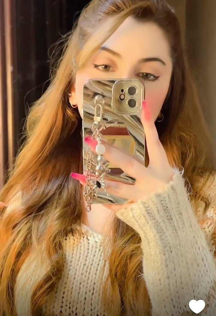 instagram-dp-for-girls-aesthetic-attitude-simple