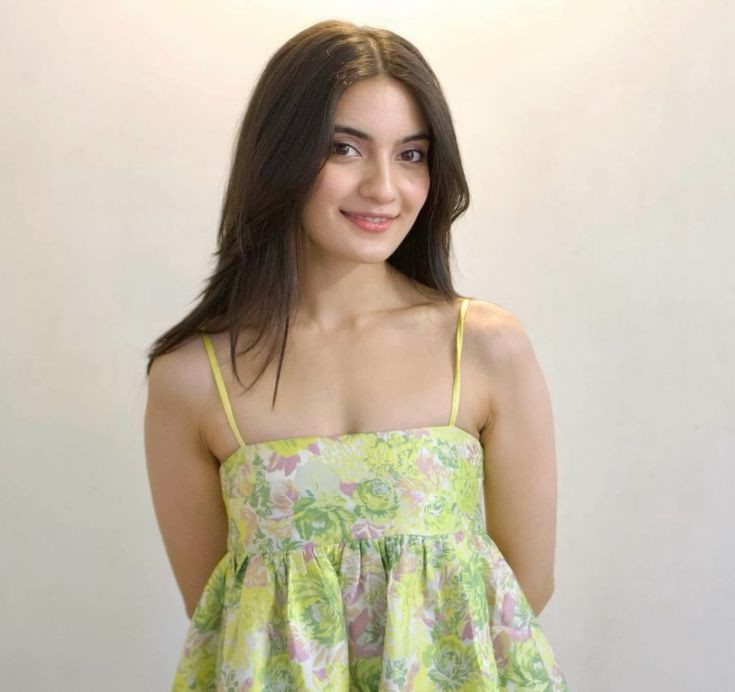 profile-picture-beautiful-cute-simple-girl-pic--years profile-picture-beautiful-cute-simple-girl-pic--years