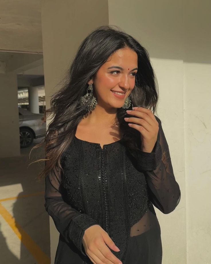 selfie-cute-simple-girl-pic selfie-cute-simple-girl-pic