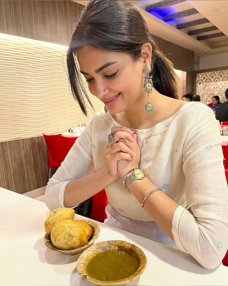 whatsapp-dp-for-girls-attitude-aesthetic