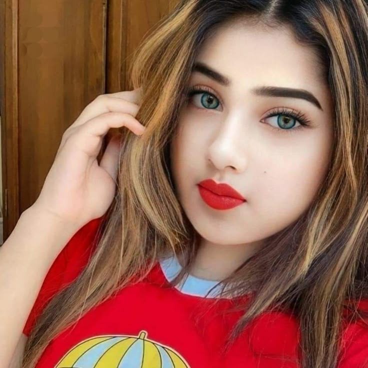 cute simple girl pic