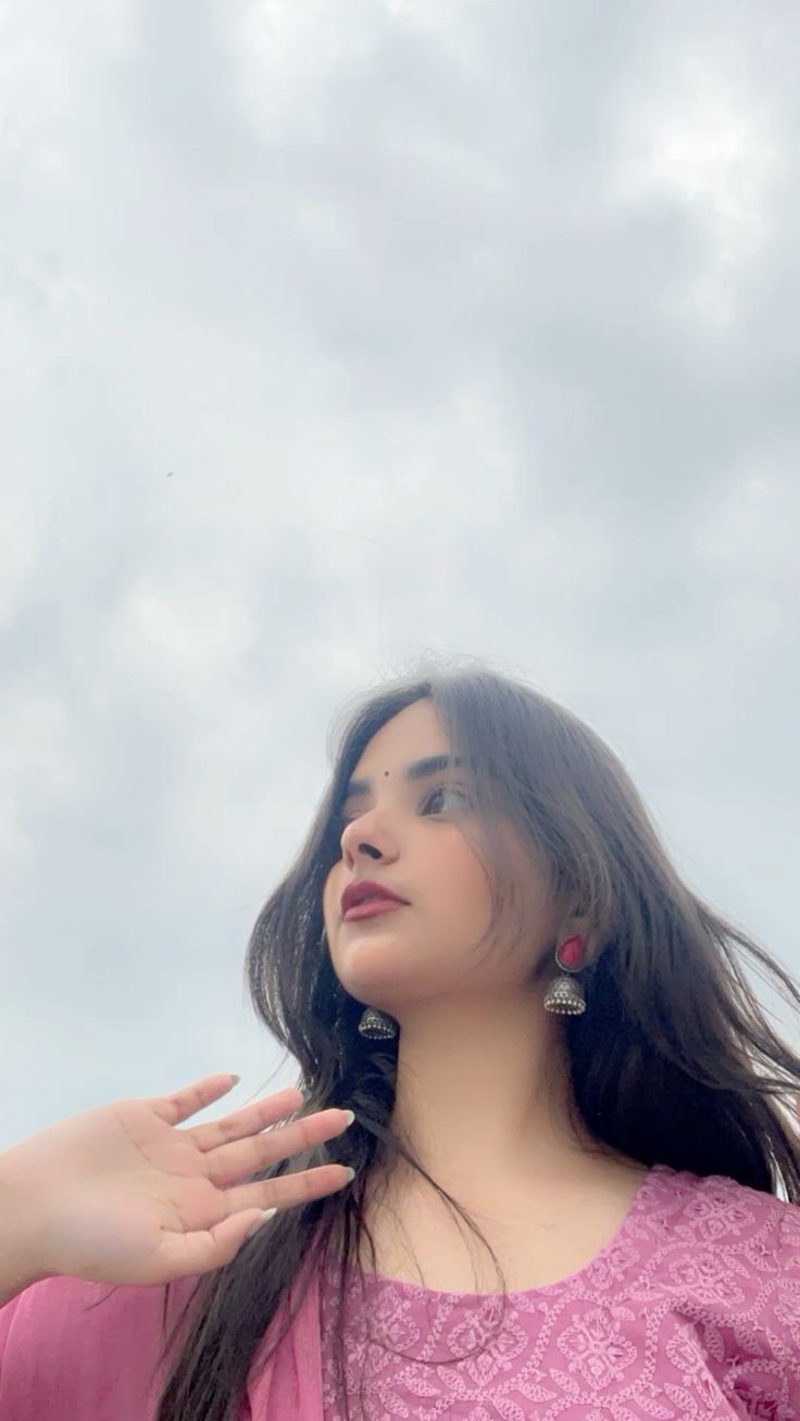 cute simple girl pic