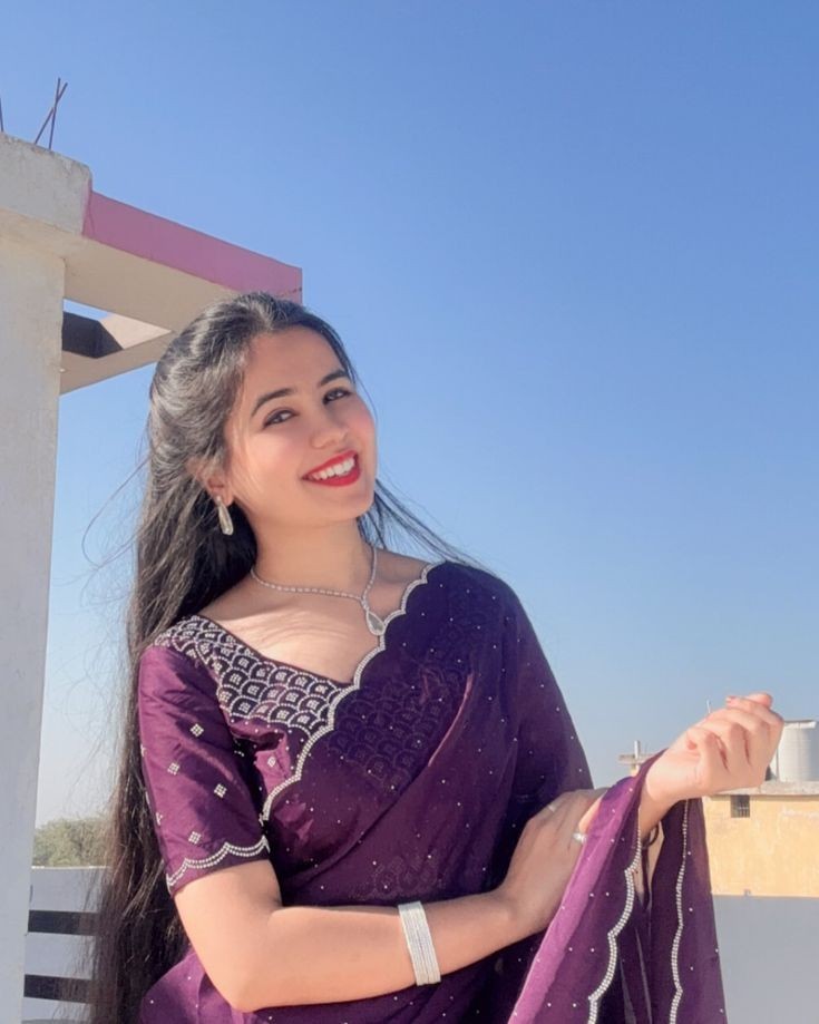 cute simple girl pic
