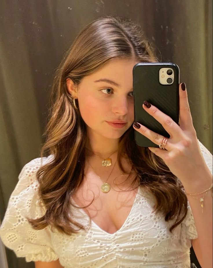 cute simple girl pic